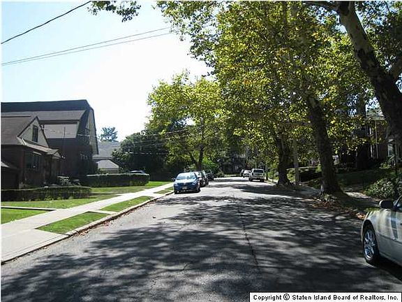 2nd image of 30 Westbury Ave