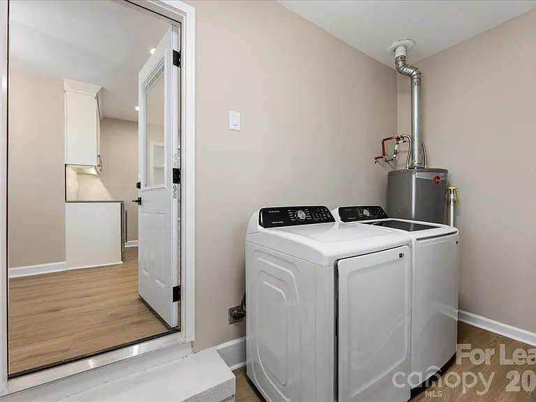 4700 Walden Ct — Photo 15