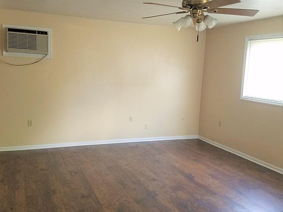 2nd image of 406 Vine St