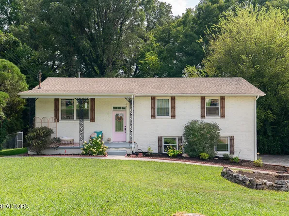 1816 Woodhaven Dr, Knoxville, TN 37914