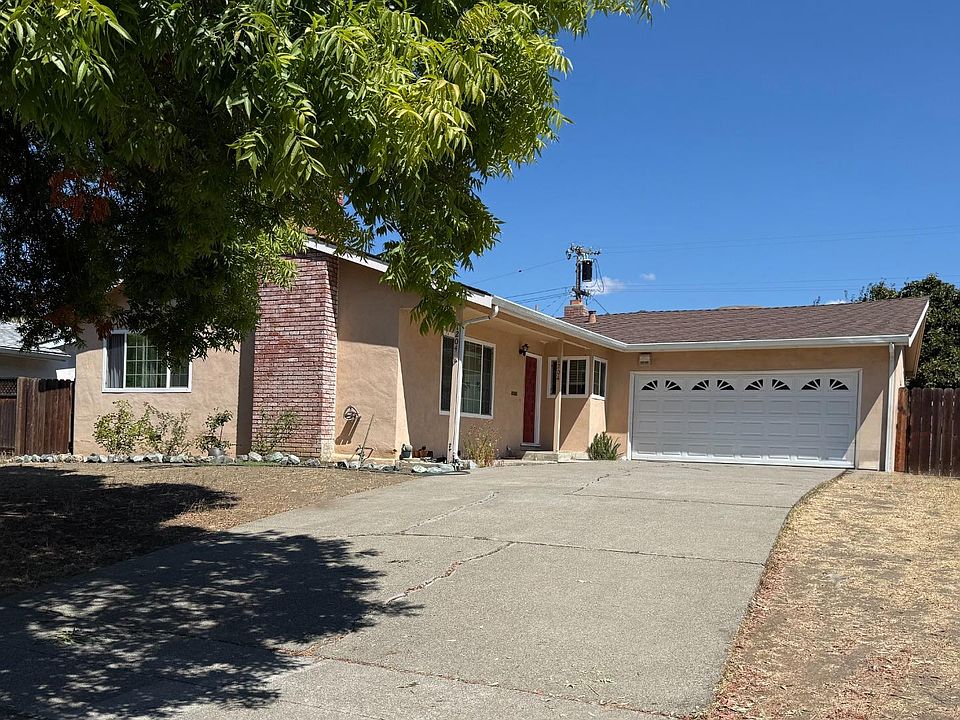 1st image of 1204 Somerset Dr