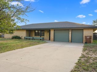 2702 Apache Dr, Big Spring, TX 79720