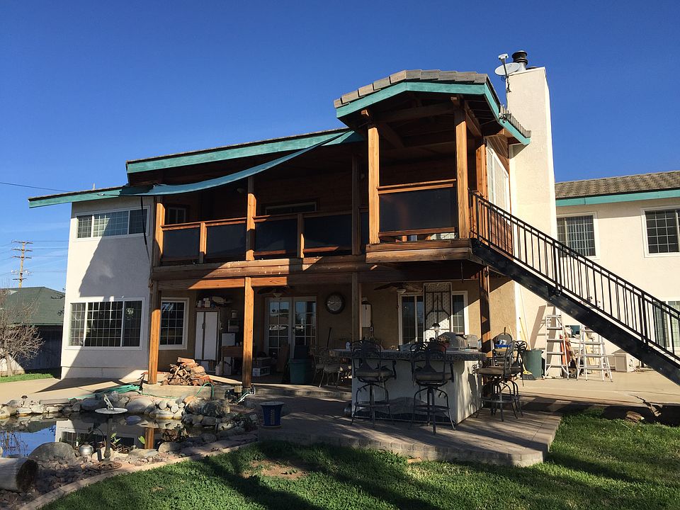 Double Patios Cabin Style
