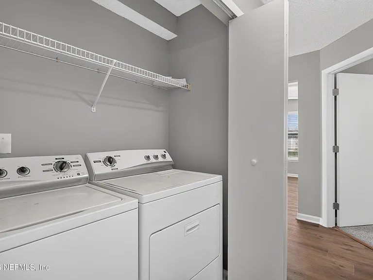 1108 Hidden Cove Cir S — Photo 25