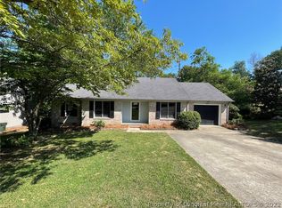 7666 Glenbrook Rd, Fayetteville, NC 28314