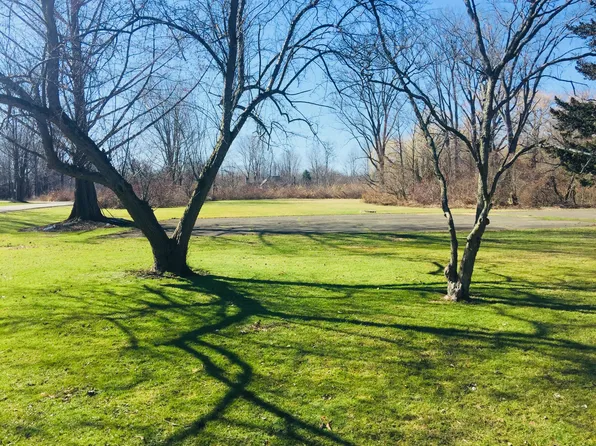 1209 Wilkins Rd, Erie, PA 16505