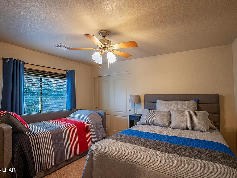 3761 Hiawatha Dr — Photo 36