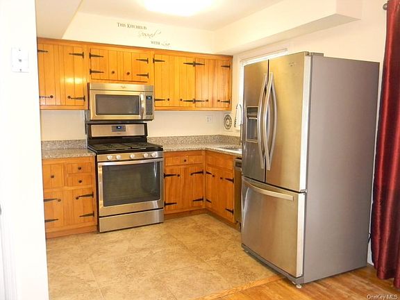 4th image of 2 Danbury Ct APT 1302