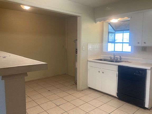 5th image of 117 Bent Oak Ln