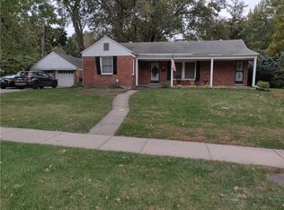 6830 Mission Rd, Prairie Village, KS 66208