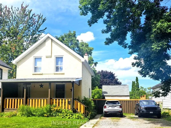 658 Brown St, Peterborough, ON K9J 4K5