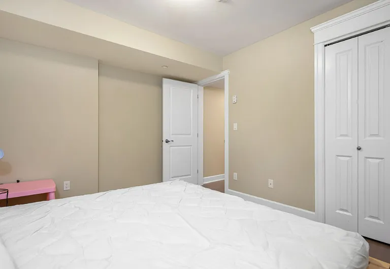3428 Trafalgar St #BASEMENT — Photo 4