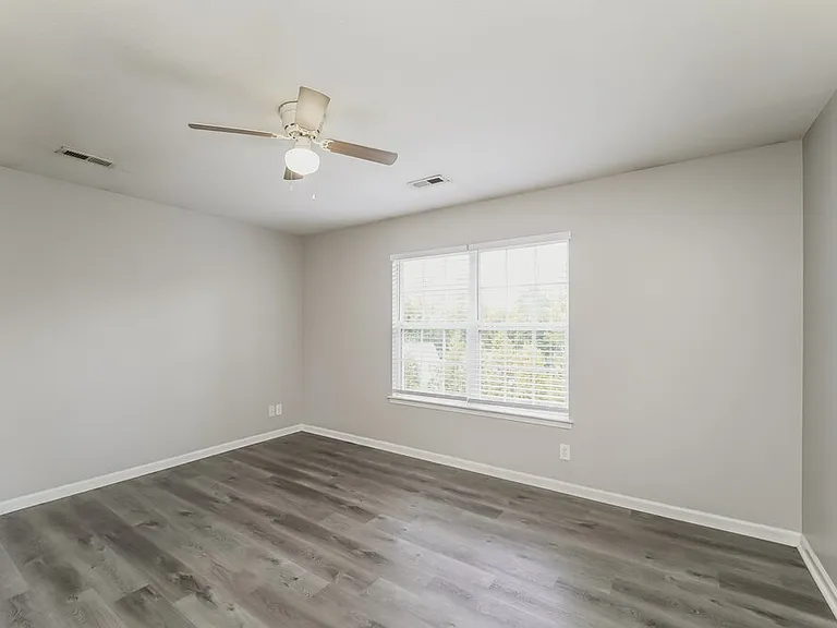 6913 Seney Dr — Photo 9
