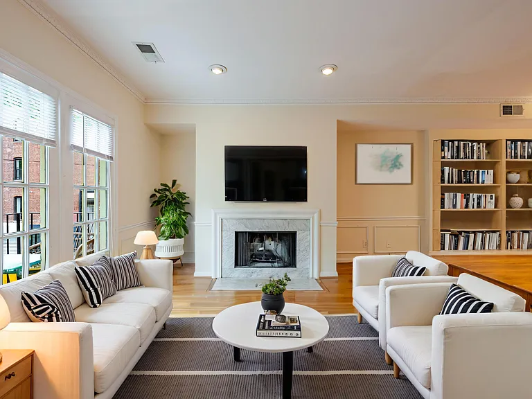 1776 Lanier Pl NW #5C — Photo 1