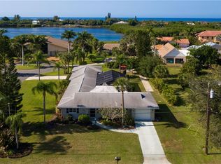 441 S Shore Dr, Osprey, FL 34229