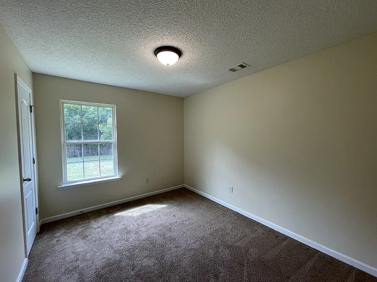 261 Winchester Way SE — Photo 12