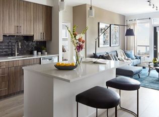 550 Victory Rd, Quincy, MA 02171