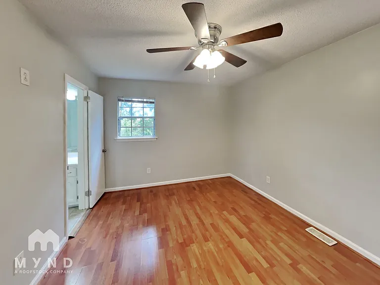 1172 Westridge Cir — Photo 12