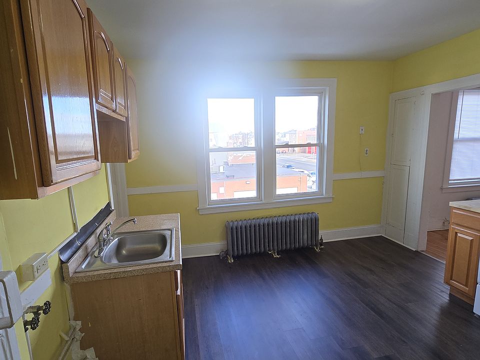1st image of 535-537 Franklin Ave #3