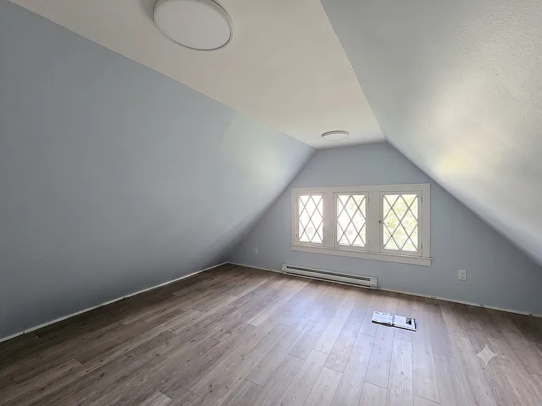 1638 Sanderson Ave #2 — Photo 11