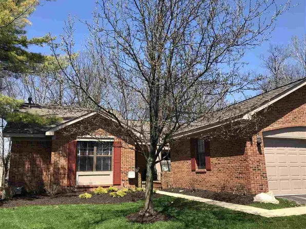 7348 Meadowridge Cir #1, West Bloomfield, MI 48322