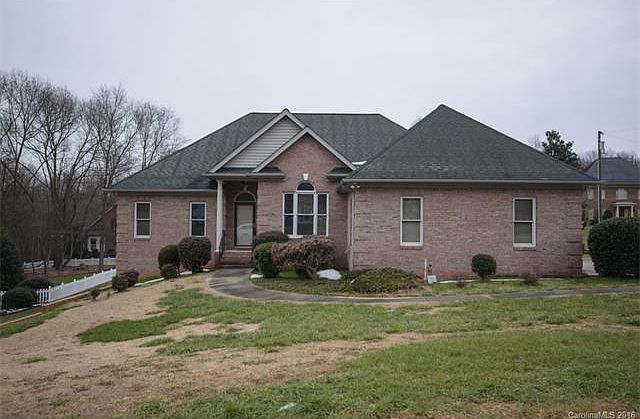1st image of 203 Jonas Dr