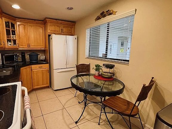 2nd image of 1520 Waters Edge Dr #A