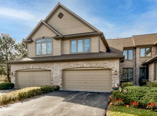 1N567 Augusta Ct, Winfield, IL 60190