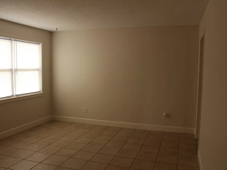 102 Greenridge Rd — Photo 10