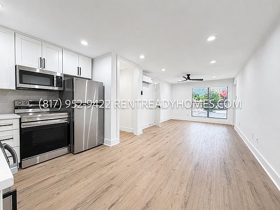 2nd image of 1510 W Jefferson Blvd APT 103