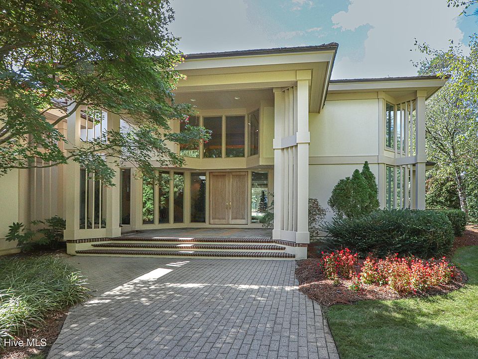 1st image of 310 Inverrary Road
