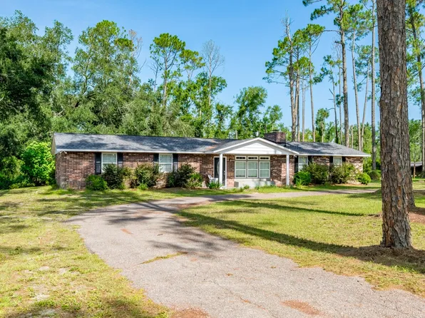 8885 145th Dr, Live Oak, FL 32060