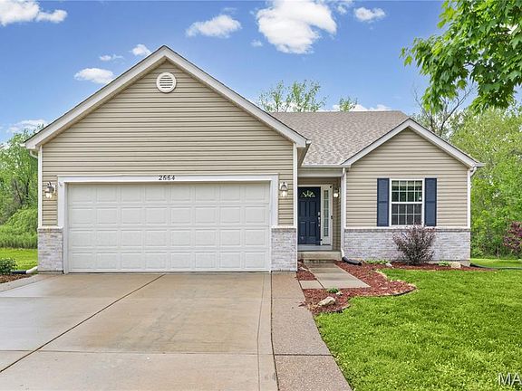 2nd image of 2664 Shorewood Dr