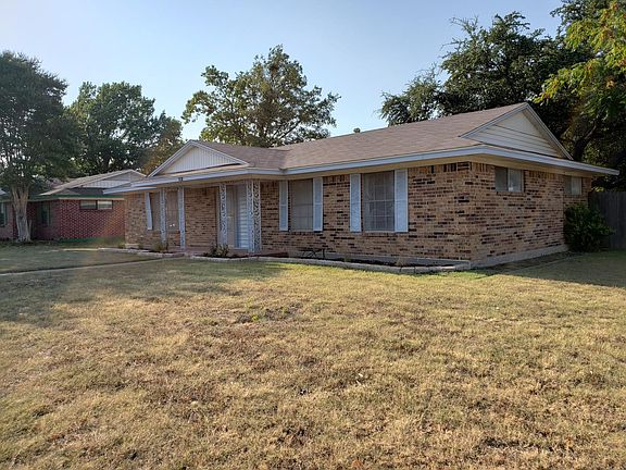 2nd image of 3301 Hillsdale Ln