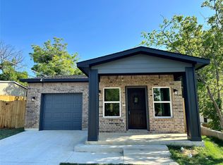 5804 Eisenhower Dr, Fort Worth, TX 76112