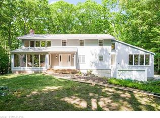 319 S Hoop Pole Rd, Guilford, CT 06437