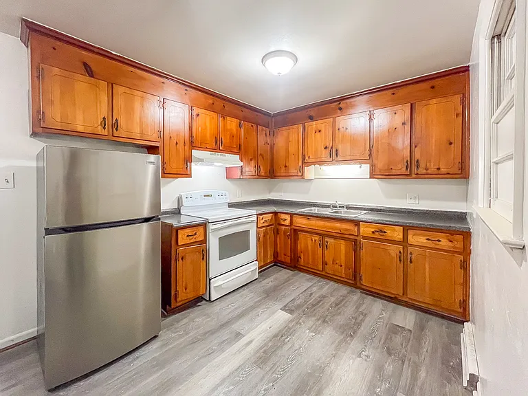 305 S 9th Ave — Photo 14
