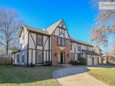 8664 W 102nd Ter, Overland Park, KS, 66212