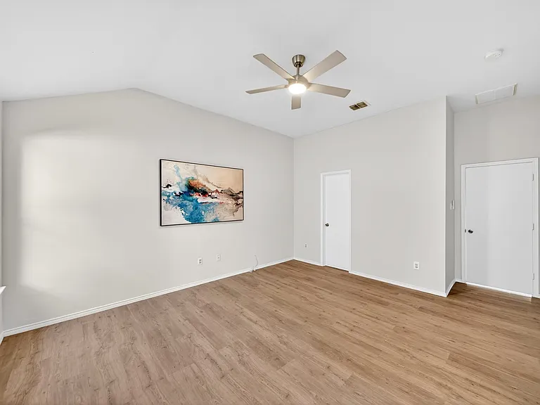 1925 Clear Creek Dr — Photo 16