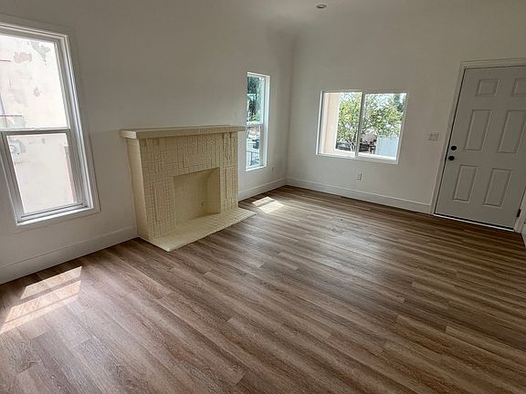 3rd image of 1044 N Townsend Ave #1044