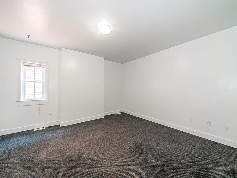 17 E Clay St — Photo 18