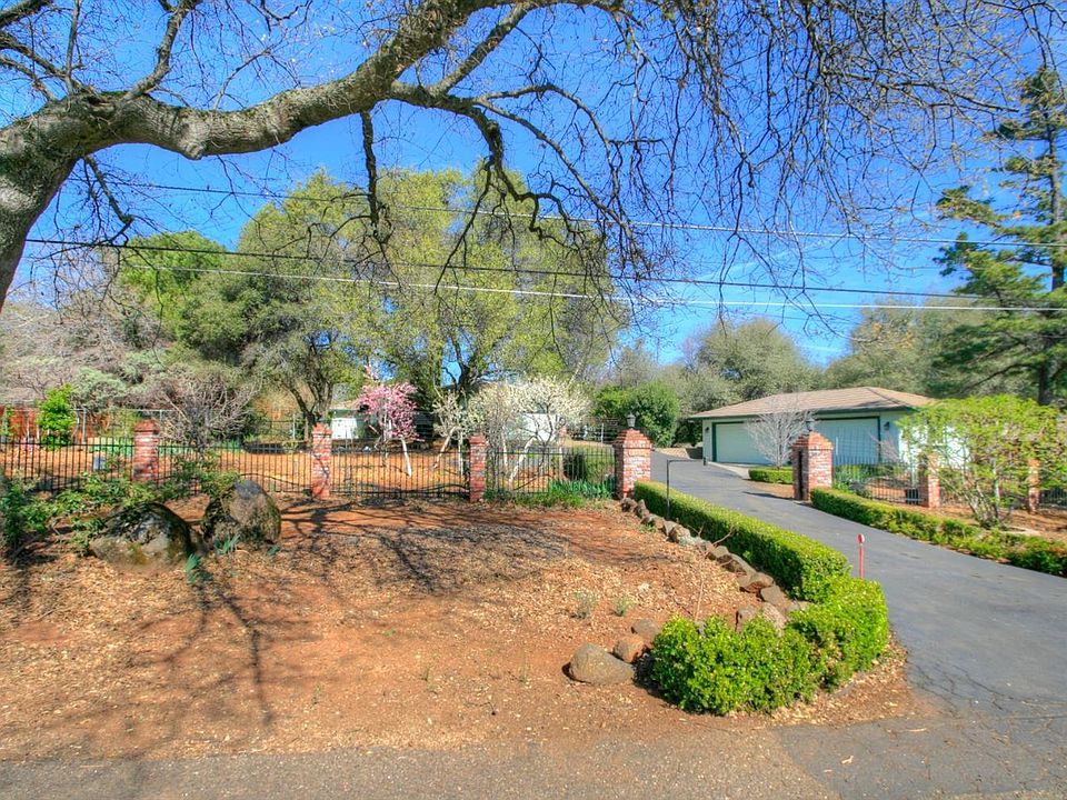 1st image of 4141 Foxwood Ln