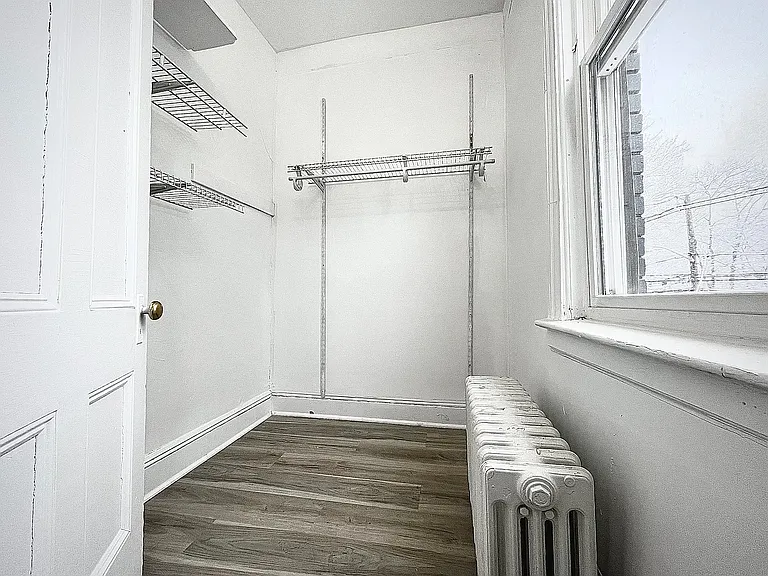 370 Main St #1 — Photo 2