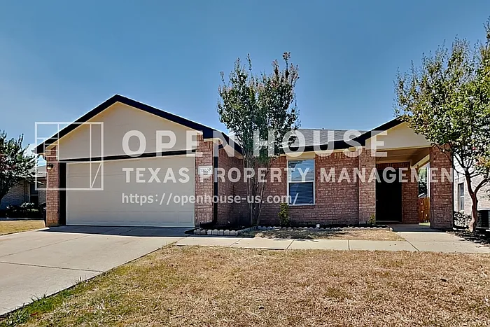 3 bed, 2.0 bath, 1623 sqft, $2,175 — Photo 1