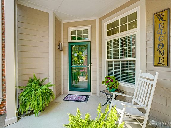 3rd image of 7480 Great Waters Ln