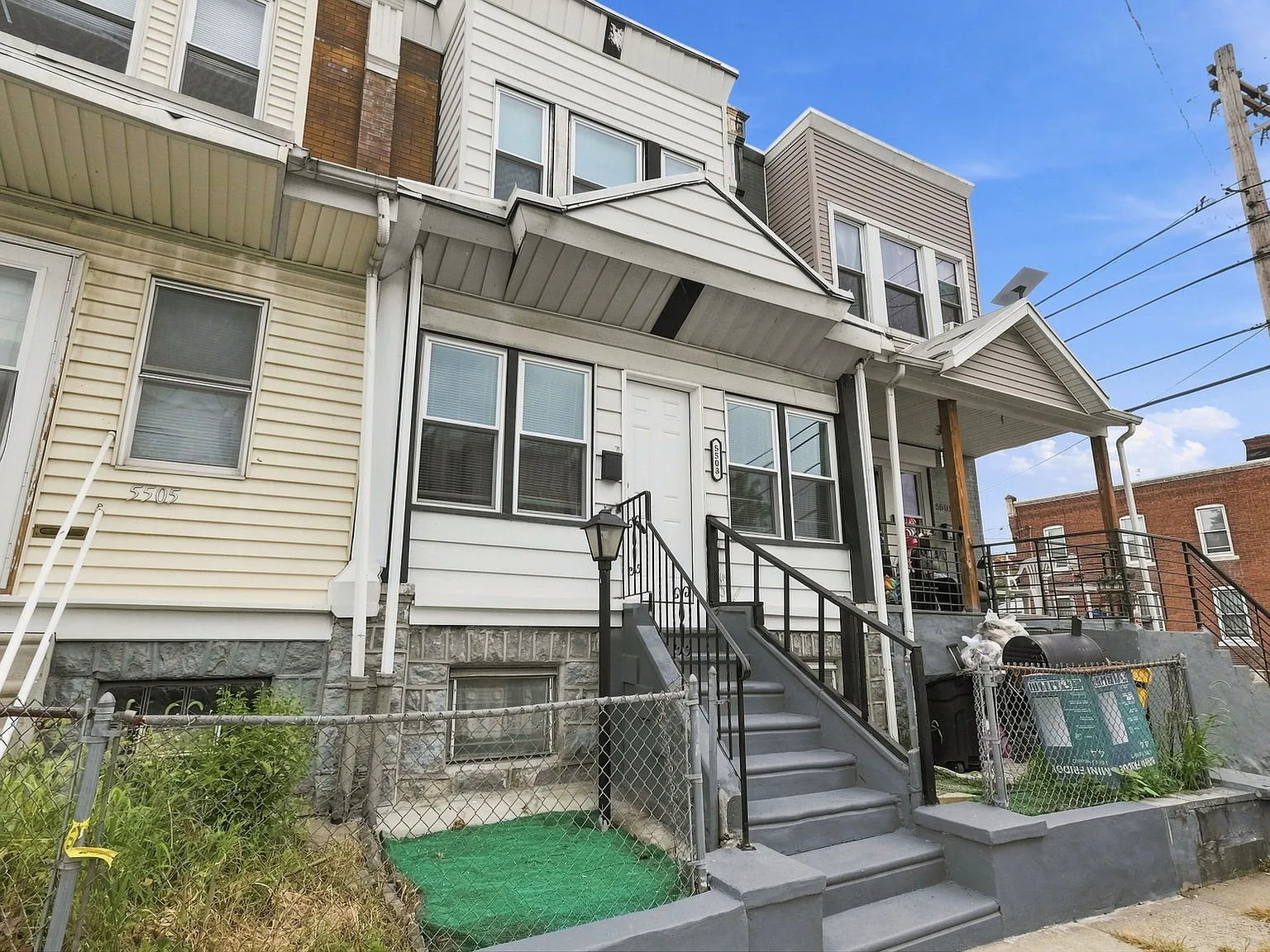 3 bed, 1216 sqft, $2,300 — Photo 2