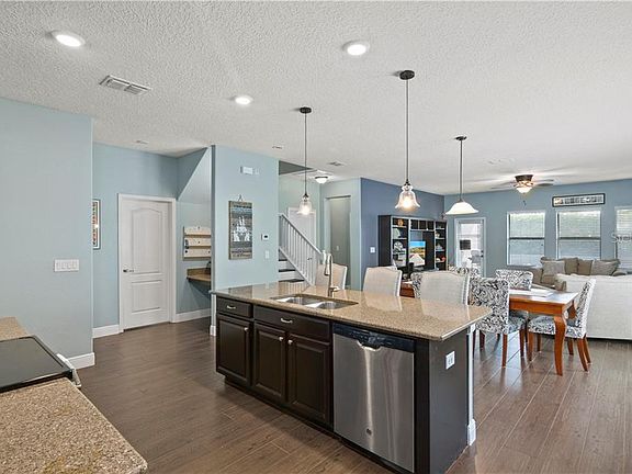5th image of 2208 Romanum Dr
