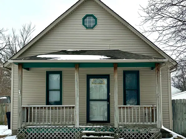 1611 E 4th St, Fremont, NE 68025