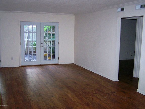 2nd image of 4390 Herschel St APT 2