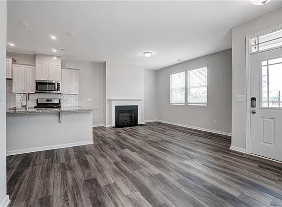 3rd image of 10920 Chalkbark Ln #B23-92